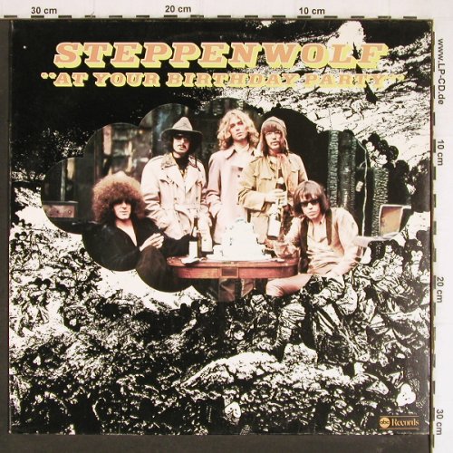 Steppenwolf: At Your Birthday Party, ABC (27 290 ET), D, 1976 Typ: LP Best.-Nr.: Y7455 Preis: 14,00 Euro