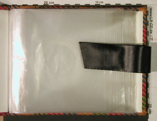 Single Album Stoff: rot grün gelb blau Muster, 20 Taschen,  Typ: Album Best.-Nr.: Z56 Preis: 4,00 Euro