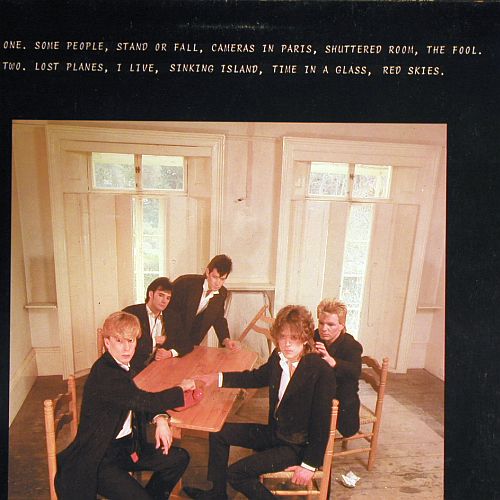 Fixx: Shuttered Room, m-&sol;vg+, MCA (204 610-320), D, 1982 Typ: LP Best.-Nr.: V7648 Preis: 5,00 Euro.